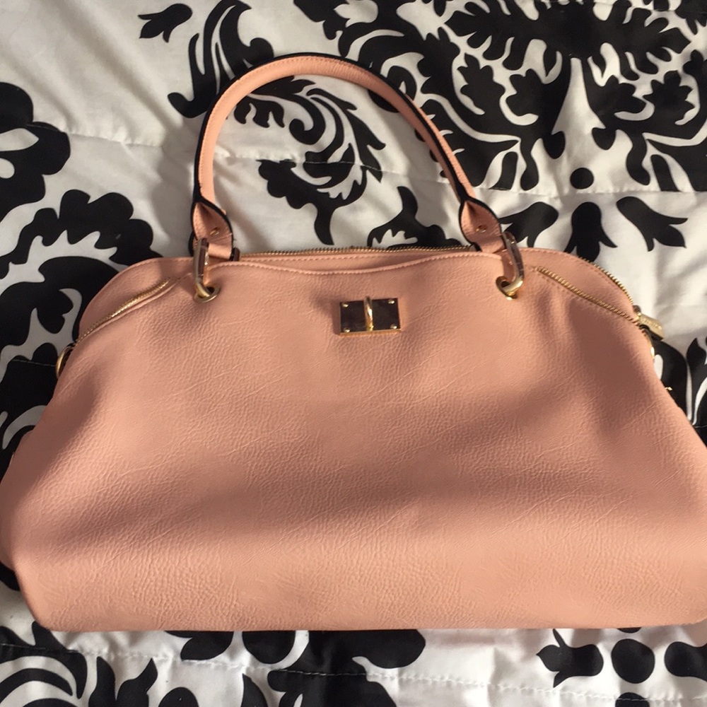 Pastel pink purse!💗